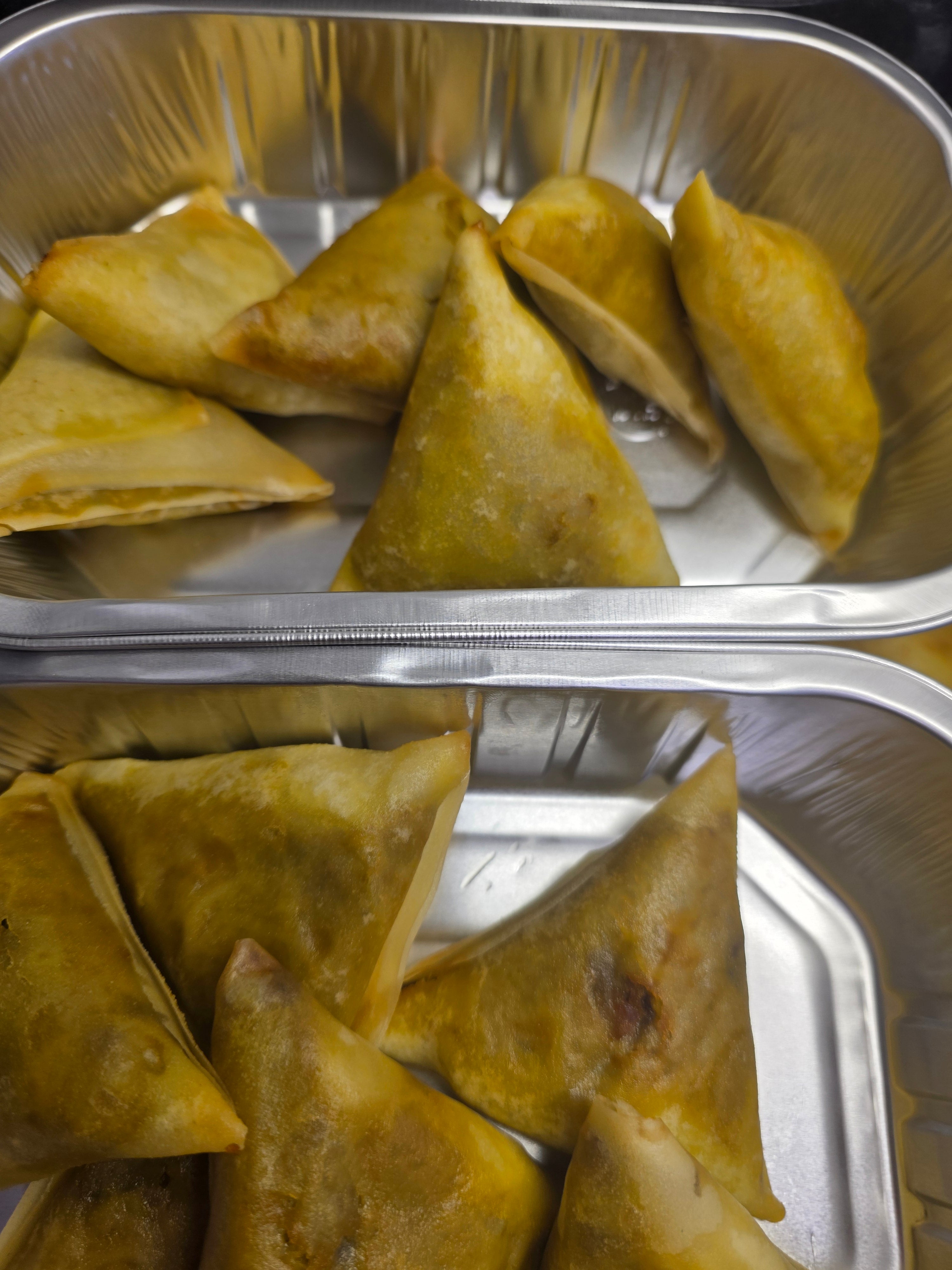 Homemade South African Samosas | Pack of 6 | 300g
